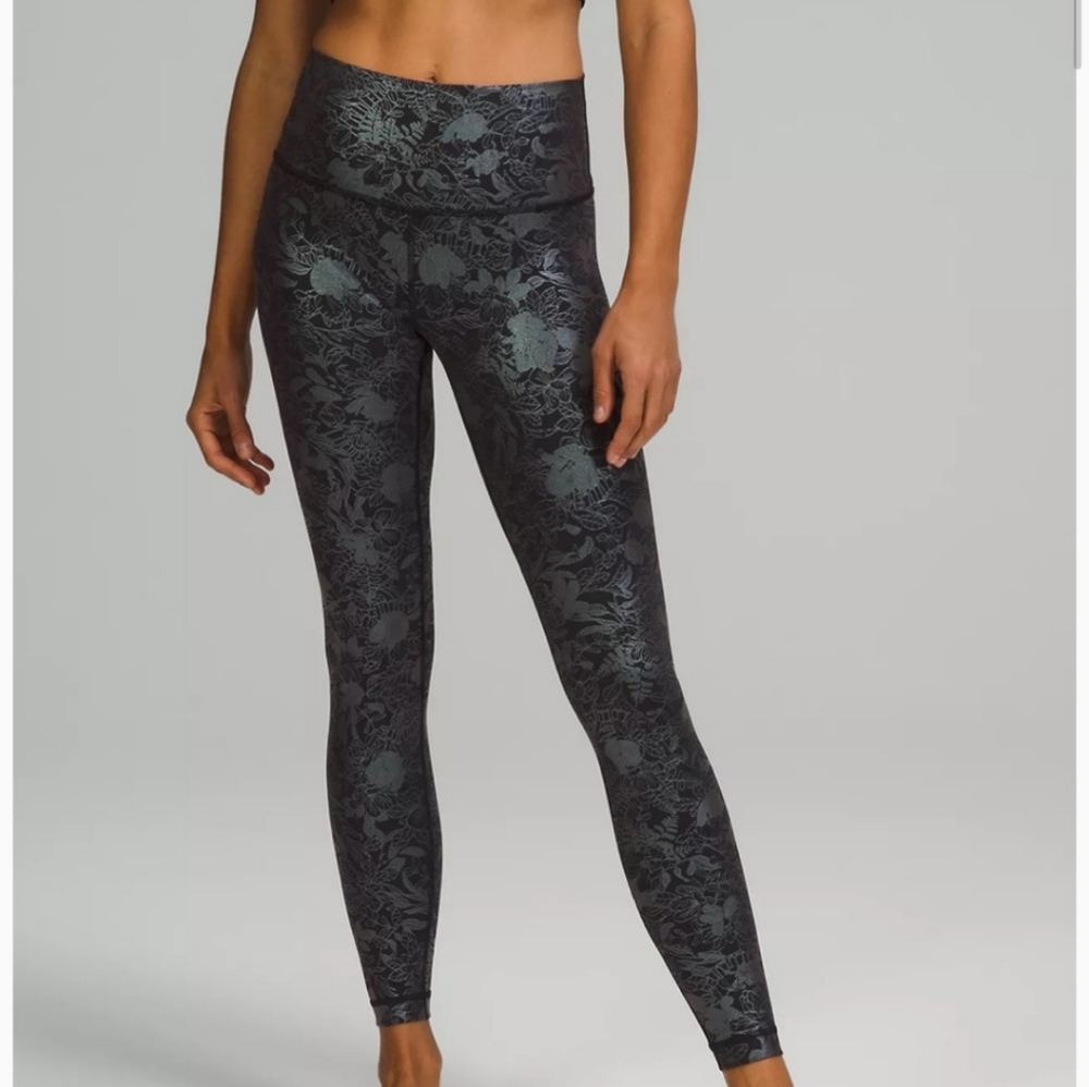 Lululemon Athletica 10 Black Silver Metallic Floral Leggings Iridescent Shiny